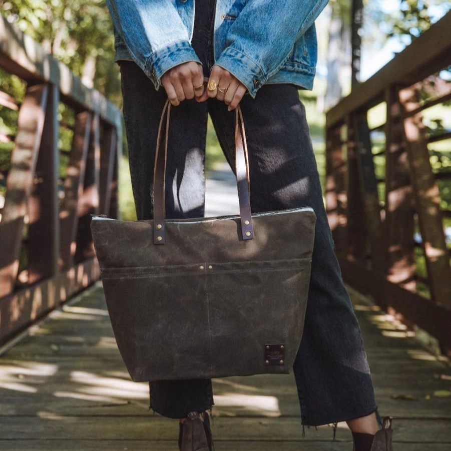 Totes | Red House Red House Waxed Canvas Medium Zip Tote SLATE