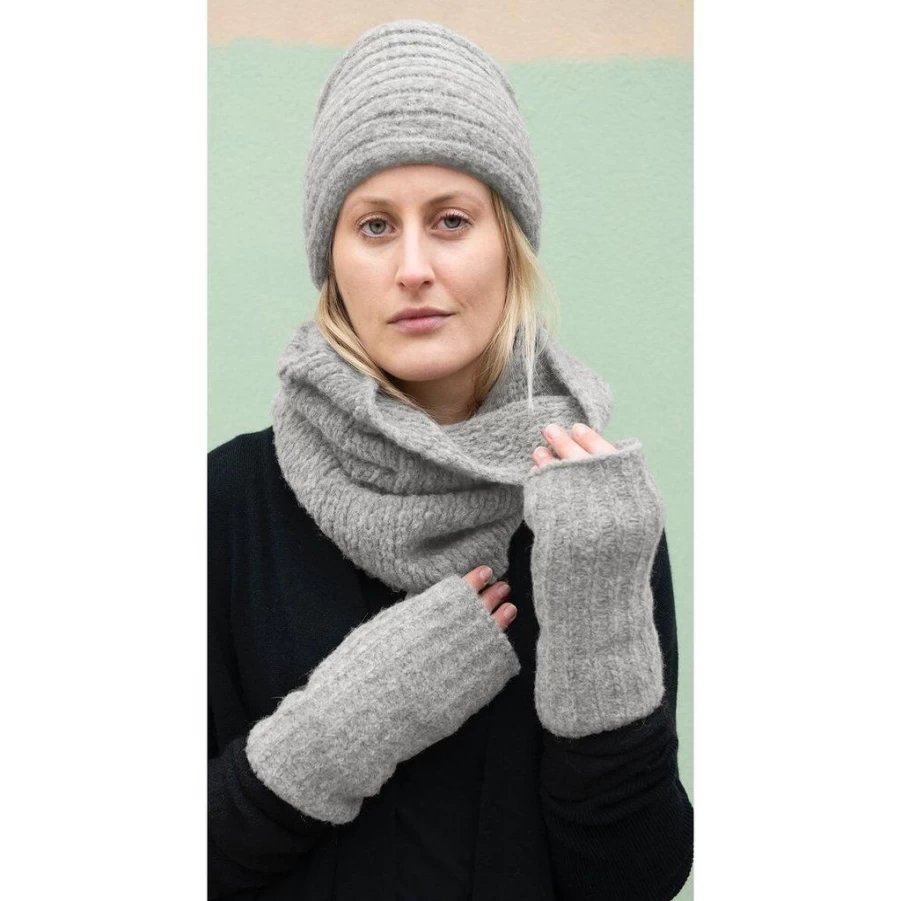 Scarves/Hats/Gloves | Alpaca Arm Sox SLATE